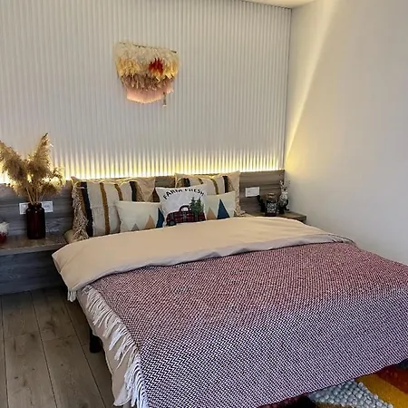 Lodge Roksa 2 з басейном *